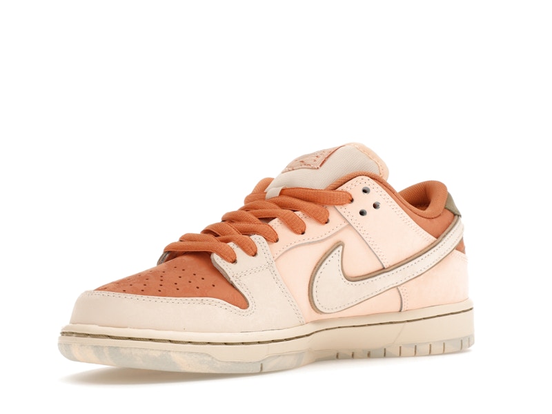 Nike SB Dunk Low Trocadéro Gardens