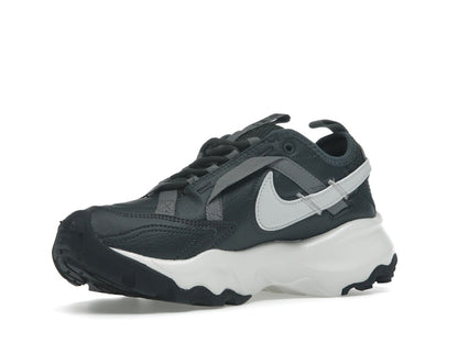 Nike TC 7900 Anthracite Platinum Tint Smoke Grey Metallic Platinum (Women's)