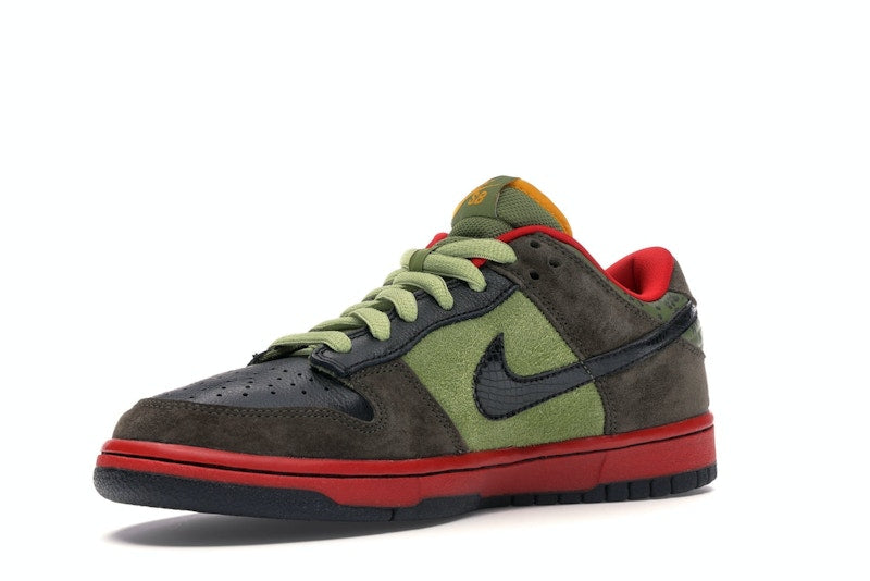 Nike SB Dunk Low Asparagus