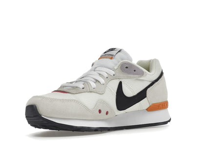 Nike Venture Runner Coconut Milk Light Curry (Women's)