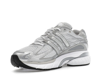 adidas Adistar Cushion Sporty & Rich Grey