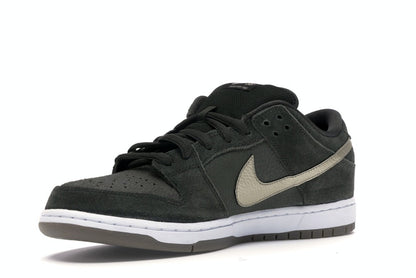 Nike SB Dunk Low Sequoia White Gum