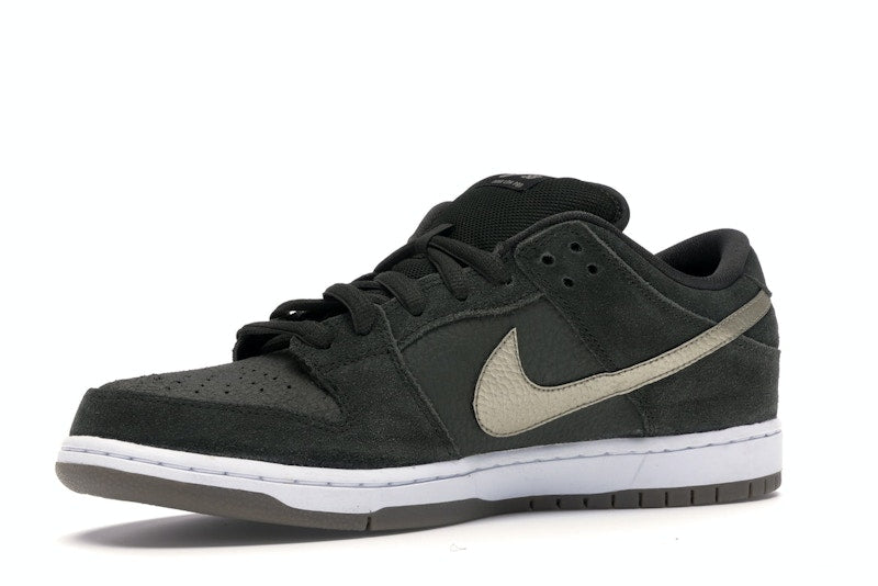 Nike SB Dunk Low Sequoia White Gum