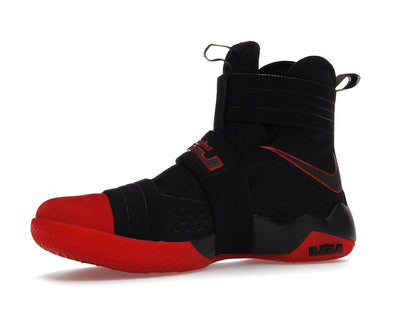 Nike LeBron Zoom Soldier 10 Un-Cleated