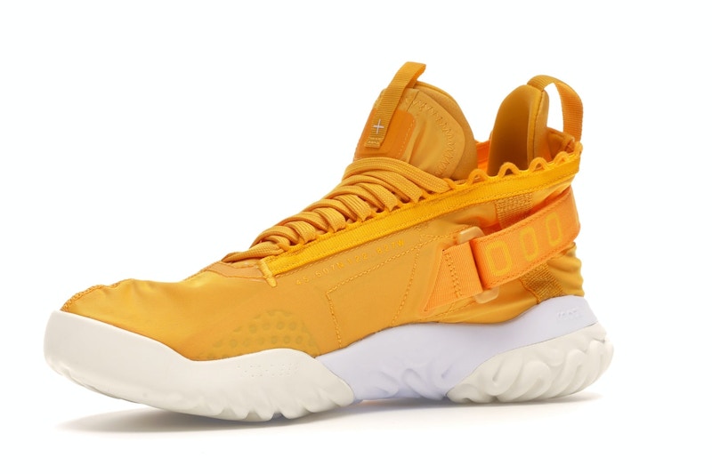 Jordan Proto React University Gold White