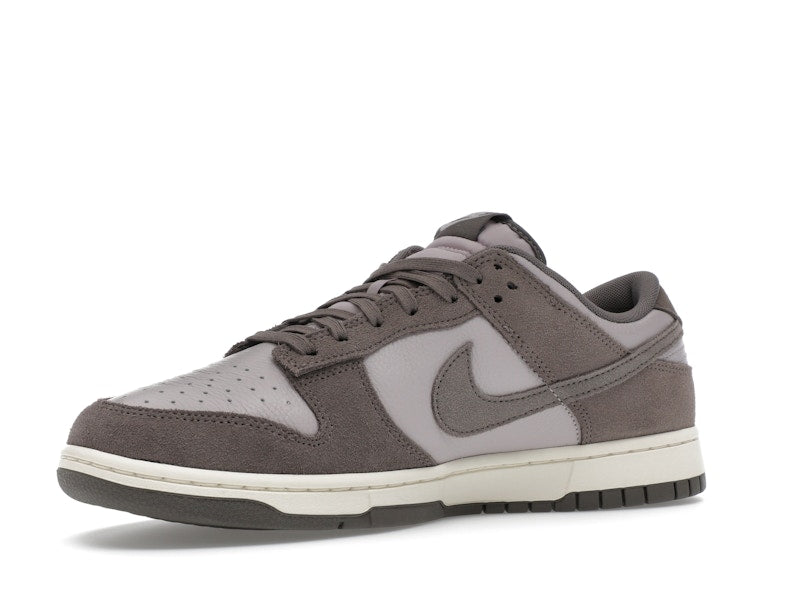 Nike Dunk Low SE Platinum Violet Cave Stone