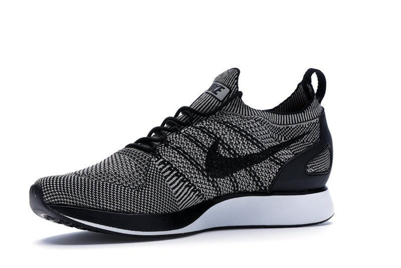 Nike Mariah Flyknit Racer Pale Grey Solar Red