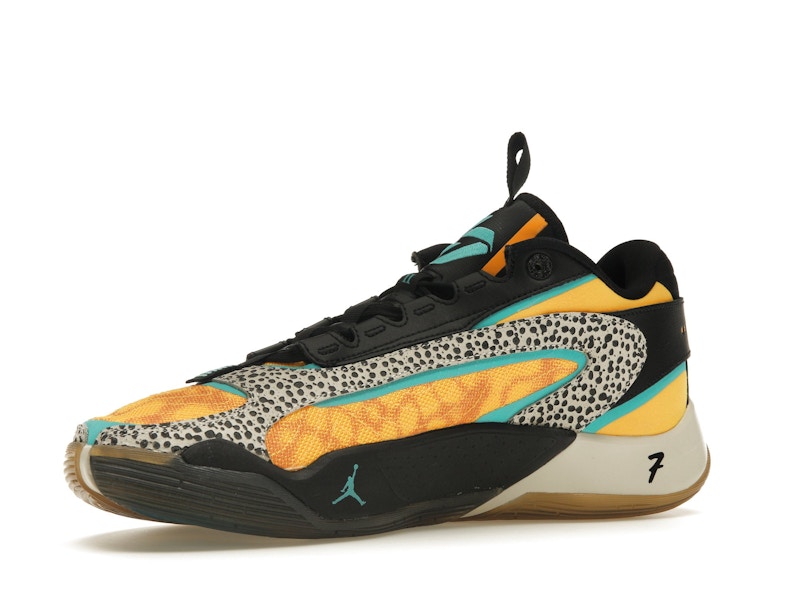 Jordan Luka 2 The Pitch