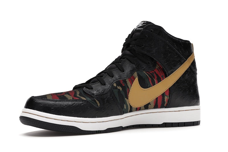 Nike Dunk CMFT Tiger Camo