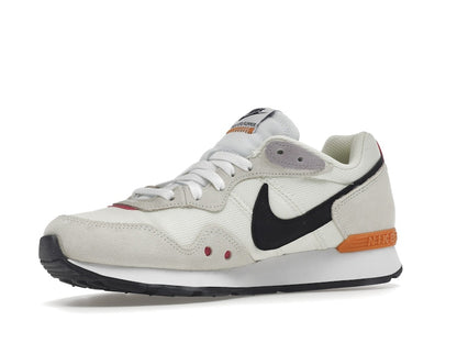 Nike Venture Runner Coconut Milk Light Curry (Women's)