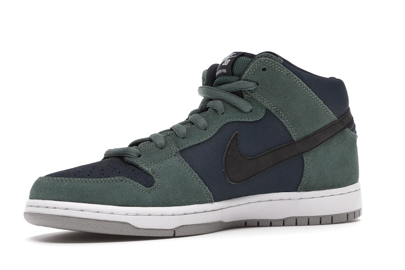 Nike SB Dunk Mid Nori