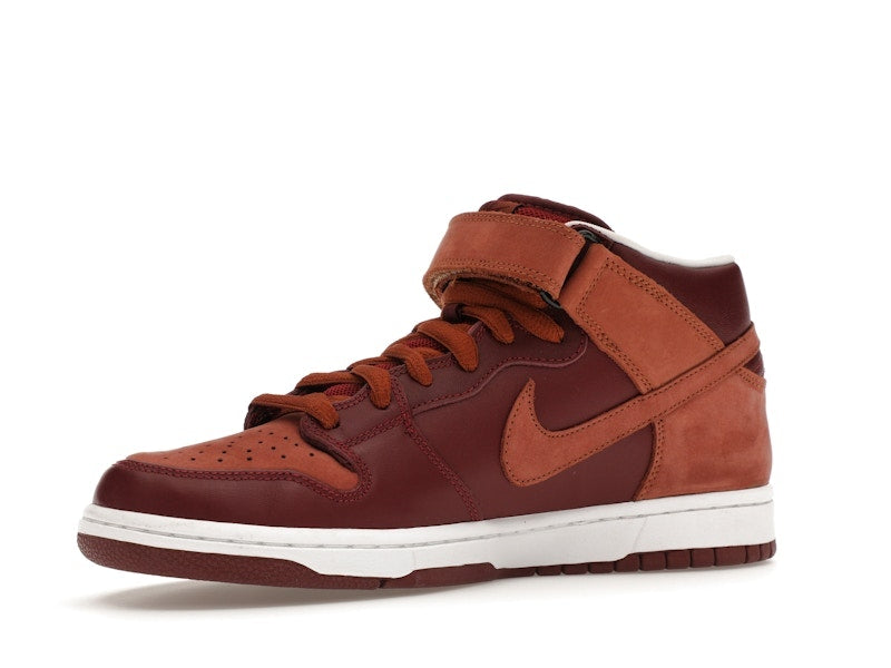 Nike SB Dunk Mid Team Red Pony