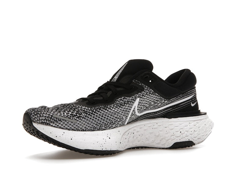 Nike ZoomX Invincible Run Flyknit Oreo