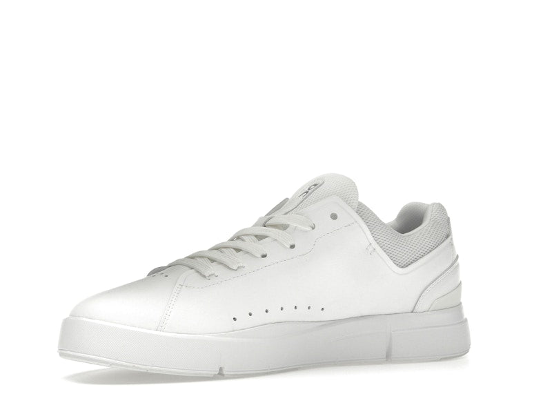 On The Roger Advantage All White (Women's)