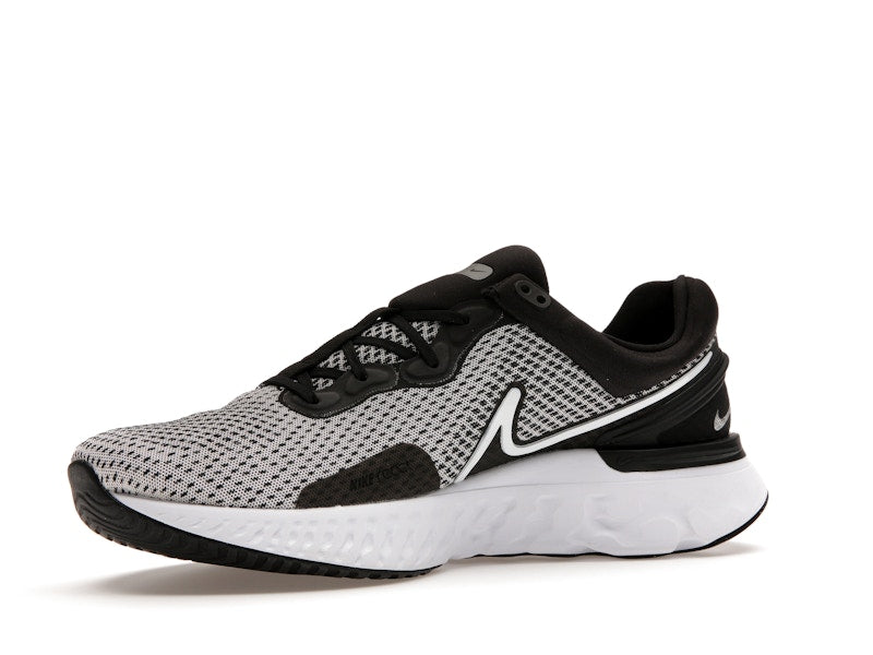 Nike React Miler 3 Black Metallic Silver