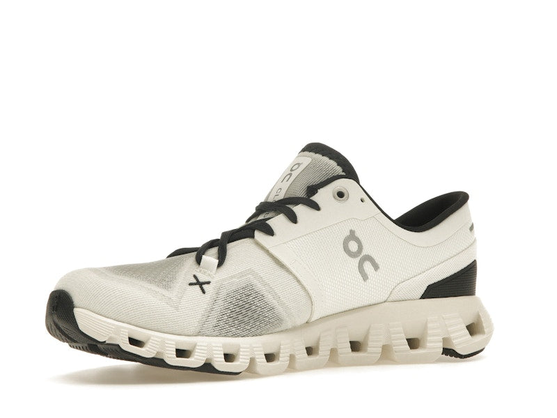 On Running Cloud X 3 White Black (Women's)
