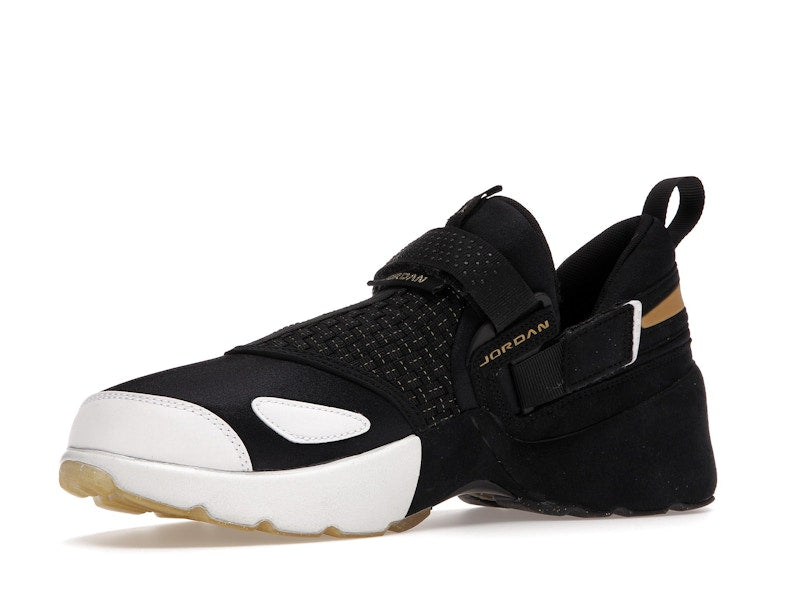 Jordan Trunner LX BHM (2017)