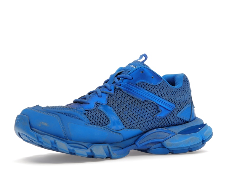 Track.3 Blue