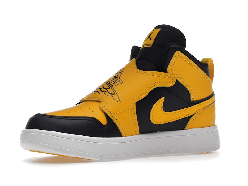 Sky Jordan 1 Black White University Gold (PS)