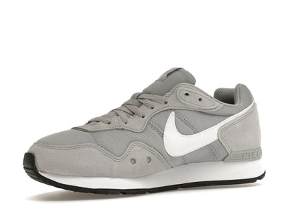 Nike Venture Runner Wide Light Smoke Grey