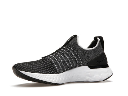 Nike React Phantom Run Flyknit 2 Oreo (Women's)
