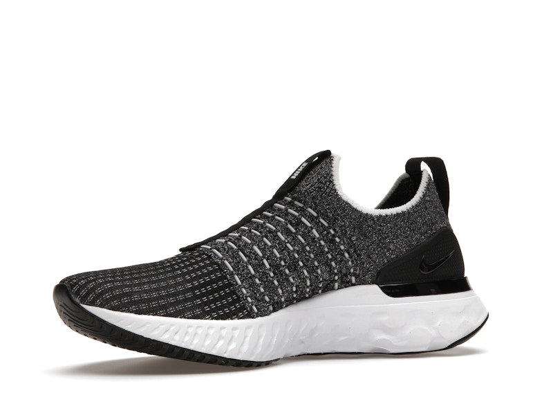 Nike React Phantom Run Flyknit 2 Oreo (Women's)