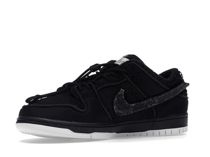 Nike SB Dunk Low Gnarhunters