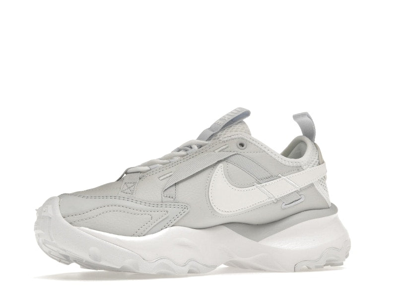 Nike TC 7900 Premium 2 Photon Dust Photon Dust Grey Fog White (Women's)
