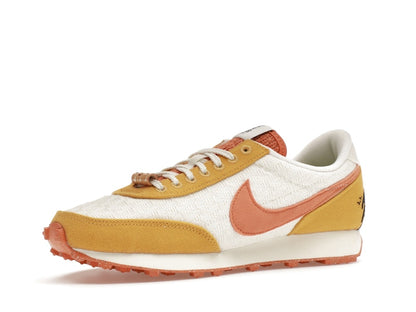 Nike DBreak SE Sun Club Hot Curry (Women's)