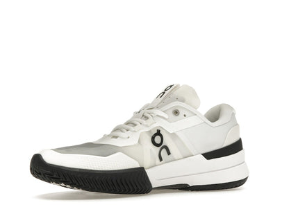 On The Roger Pro 2 Clay White Black (Women's)