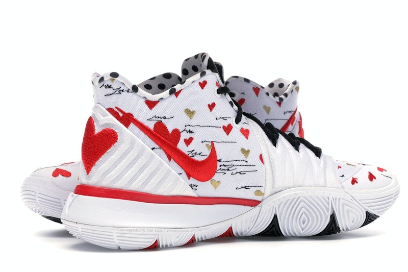 Nike Kyrie 5 Sneaker Room Mom White