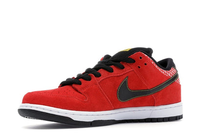 Nike SB Dunk Low Red Firecracker