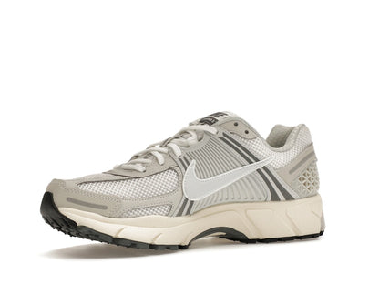 Nike Zoom Vomero 5 Platinum Tint