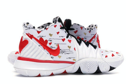 Nike Kyrie 5 Sneaker Room Mom White
