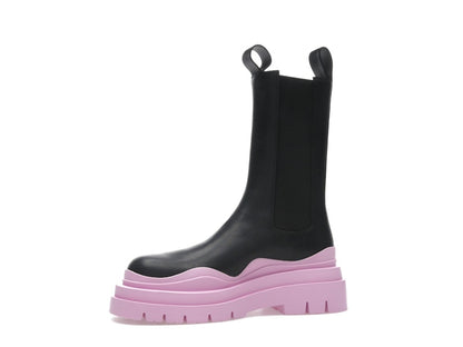 Bottega Veneta Tire Chelsea Boot Black Gloss (Women's)
