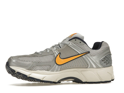 Nike Zoom Vomero 5 Pure Platinum Laser Orange