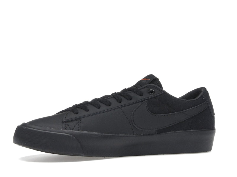 Nike SB Zoom Blazer Low Pro GT ISO Triple Black
