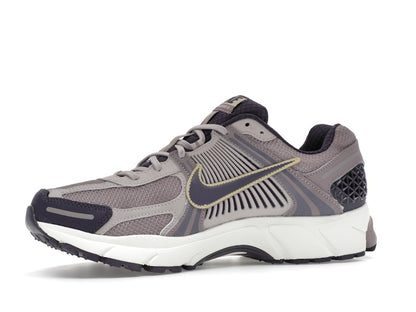 Nike Zoom Vomero 5 Platinum Violet