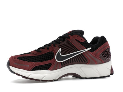 Nike Zoom Vomero 5 Dark Team Red