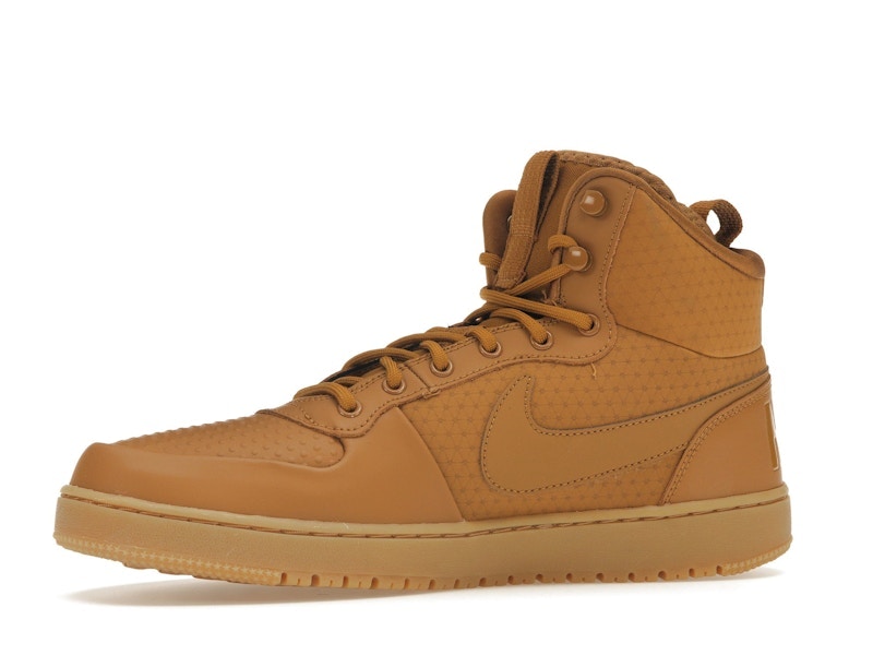 Nike Court Borough Mid Winter Wheat