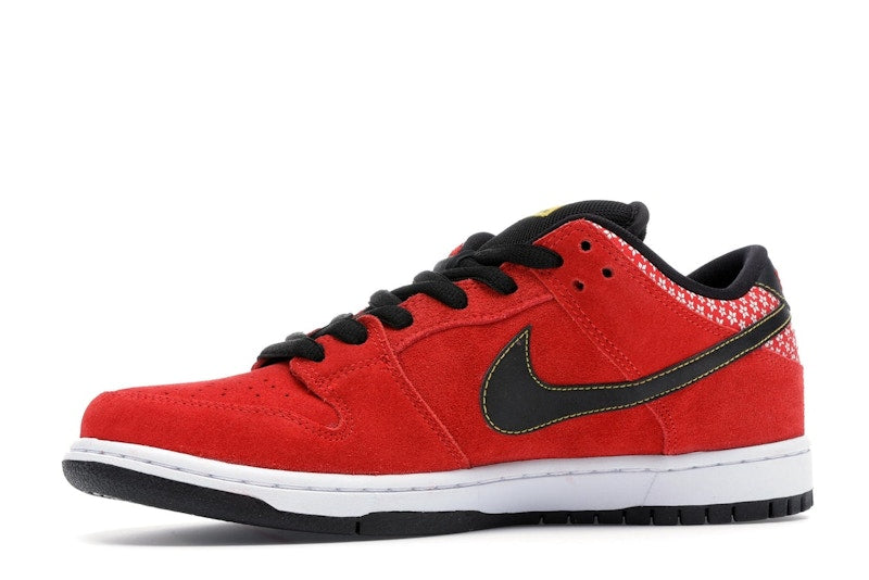 Nike SB Dunk Low Red Firecracker