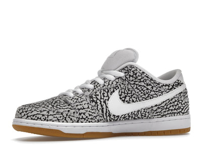 Nike SB Dunk Low Road