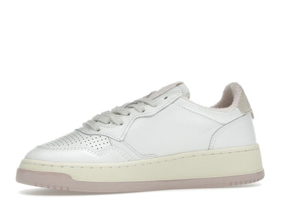 Autry Medalist Leather Low White Powder Pink (Women's)