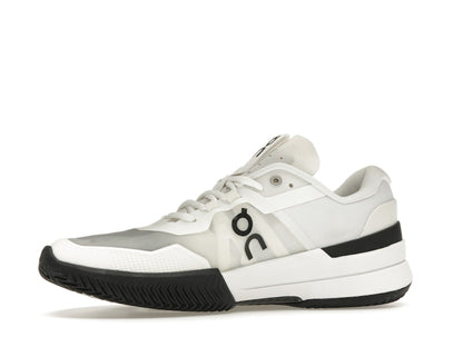 On The Roger Pro 2 Clay White Black (Women's)