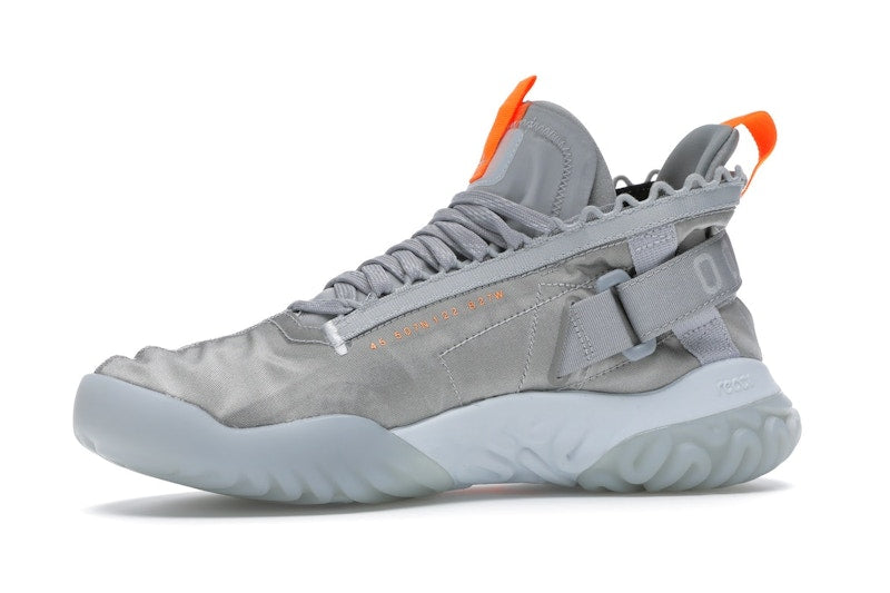 Jordan Proto React Wolf Grey Total Orange
