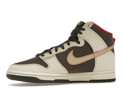 Nike Dunk High SE Baroque Brown