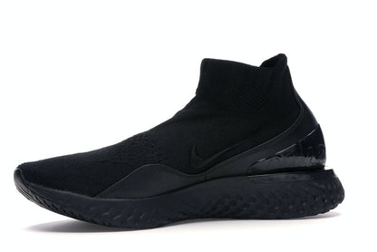 Nike Rise React Flyknit Triple Black