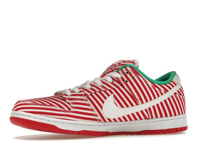Nike SB Dunk Low Candy Cane