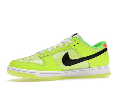 Nike Dunk Low SE Splash Volt