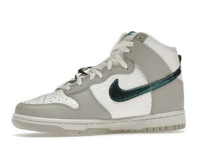 Nike Dunk High FLS (Women's)